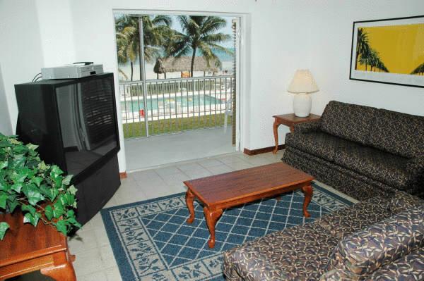 Casa Del Sol Beach Resort Маратон Номер фото